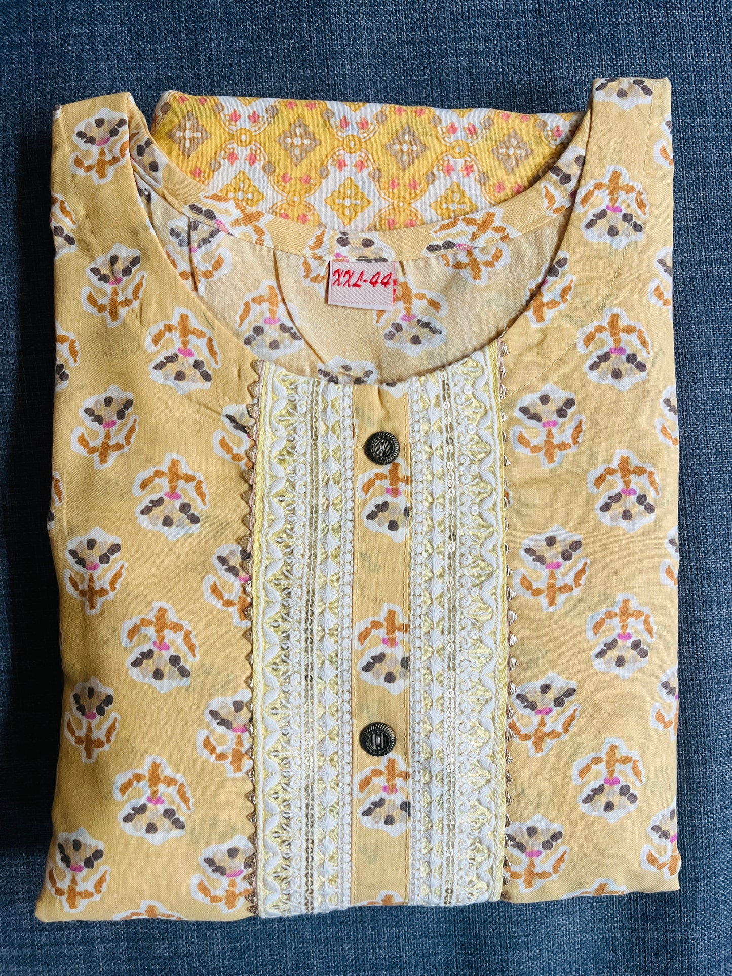 Comfy home wear / yellow